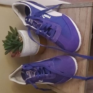 Puma sneakers